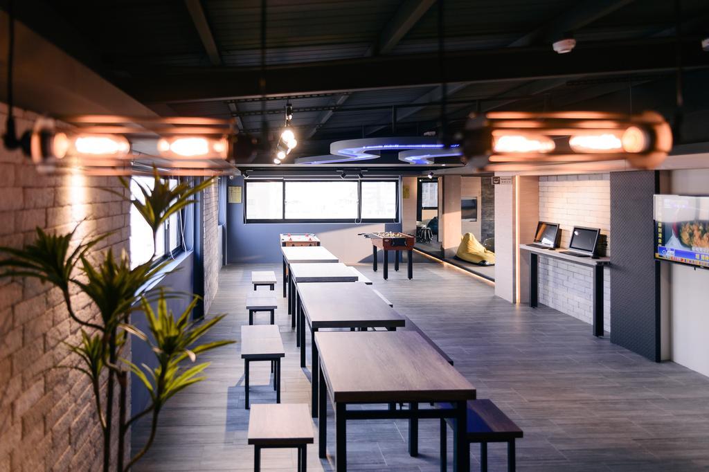 Kiwi Express Hotel-Taichung Station II Zewnętrze zdjęcie