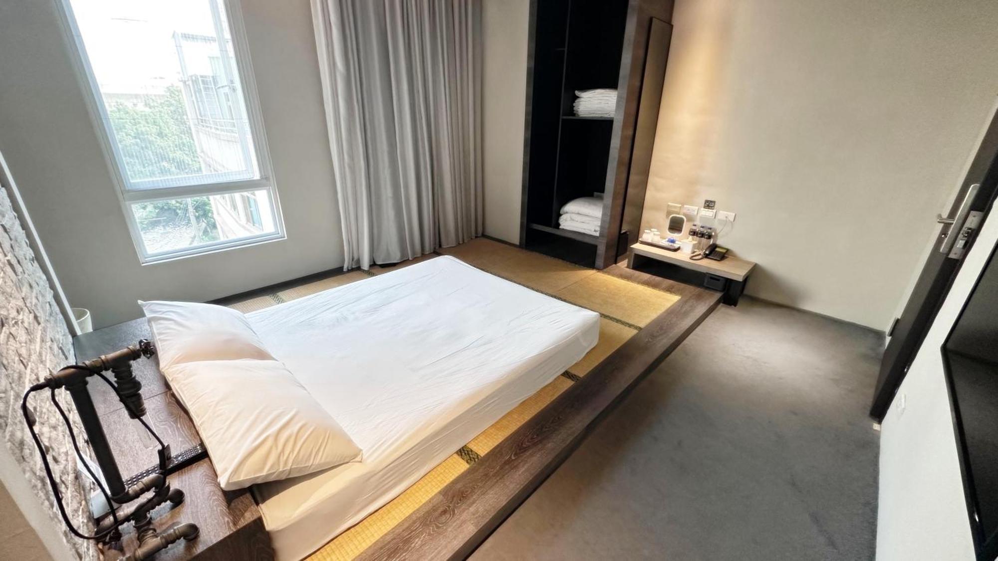 Kiwi Express Hotel-Taichung Station II Zewnętrze zdjęcie