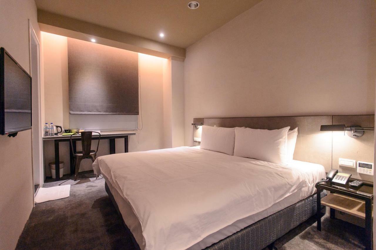 Kiwi Express Hotel-Taichung Station II Zewnętrze zdjęcie